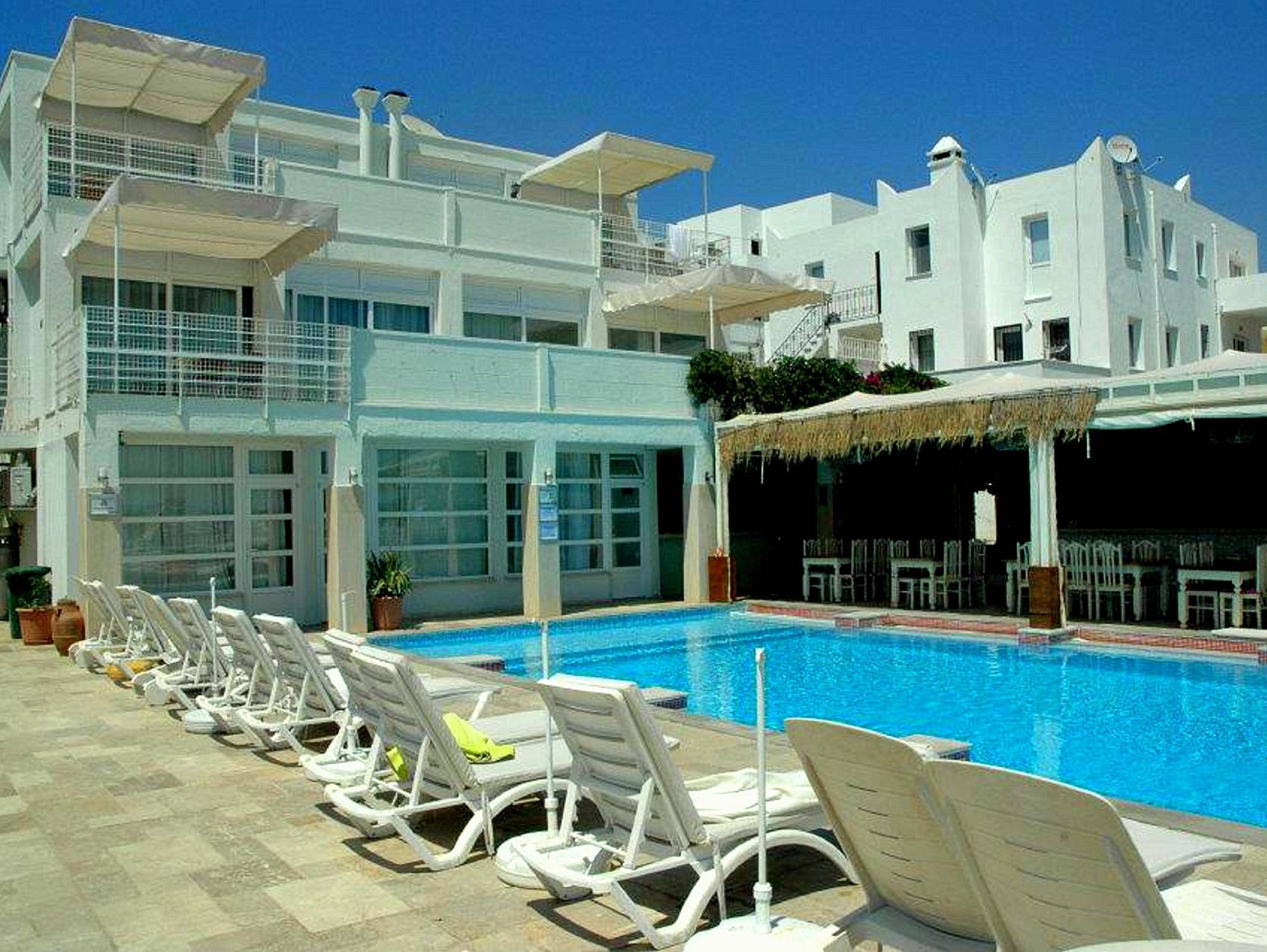 Sky Nova Hotel & Suites Bodrum Exterior photo